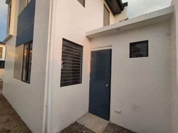151sqm Lot Area Townhouse in Calamba Laguna - open for Bank Financing