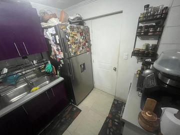 Casa de 3 pisos en Barrio Los Bosquinos, Maipú.