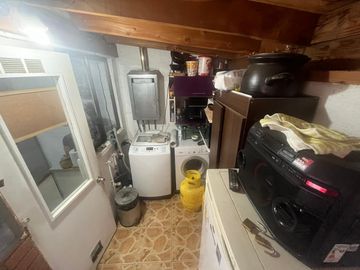 Casa de 3 pisos en Barrio Los Bosquinos, Maipú.
