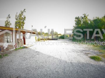 VENDEMOS Terreno de 1.000 mts/2 con 2 casas y bodega