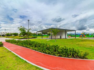 CASA EN VENTA EN XOCHITEPEC CON ALBERCA Y CANCHAS DEPORTIVAS