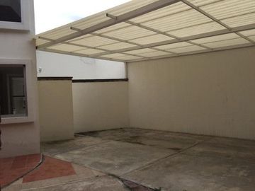Casa en venta por Zavaleta