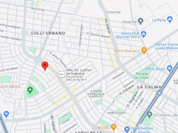 HERMOSA CASA DE TRES NIVELES CON TERRAZA, ZAPOPAN