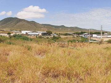 terreno de venta en montecristi zona sur