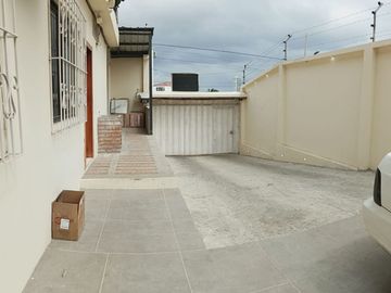 casa de alquiler manta zona sur manabi