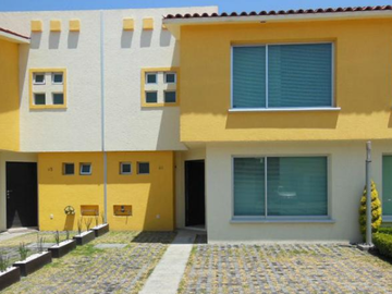 CASA EN VENTA EN SAN MATEO ATENCO FRACC. VILLAS LA MAGDALENA