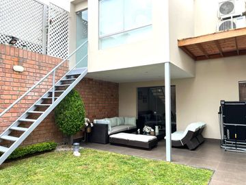 Venta de Linda Casa en Condominio Cerca a La Universidad de Lima