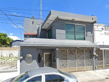 HERMOSA CASA EN EL CENTRO DE CHETUMAL