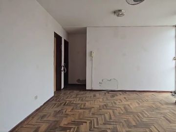 Venta de Casa Como Terreno Urb. Las Begonias – San Borja