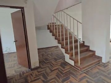 Venta de Casa Como Terreno Urb. Las Begonias – San Borja