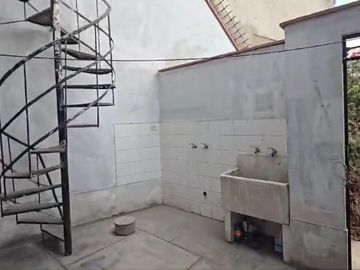 Venta de Casa Como Terreno Urb. Las Begonias – San Borja