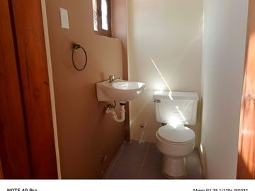 BONITA Y AMPLIA CASA