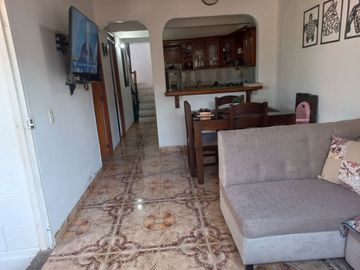 VENDO  CASA DE 2 NIVELES EN TERRANOVA BELLO ANTIOQUIA.