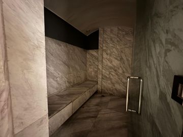 Apartemen Kuningan Jakarta Verde Two 2 BR by Anita Boentarman