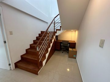 Dúplex en Venta en Barranco 2 Dormitorios, con Linda Terraza y Estacionamiento