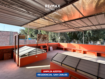 Casa Frente A Parque - Residencial San Carlos (Ica)