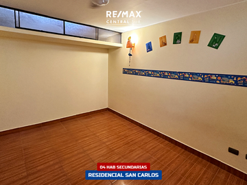 Casa Frente A Parque - Residencial San Carlos (Ica)