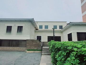 VENTA AMPLIA CASA SAN ISIDRO