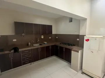 VENTA AMPLIA CASA SAN ISIDRO
