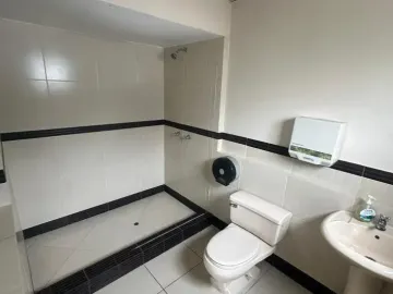 VENTA AMPLIA CASA SAN ISIDRO