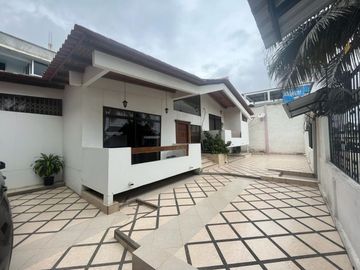 casa de venta en manta zona norte tarqui