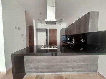 CASA EN VENTA EN EL MAYORAZGO LEON, GTO. CASA SEMI NUEVA CON RECÁMARA EN PLANTA BAJA