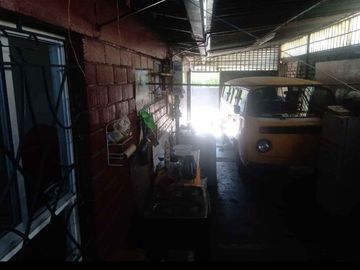 Casa cercana a Metro Santa Rosa, La Granja