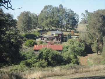 Campo con Casa 150 Ha Aprox. A 11 Km. Osorno   $ 2.247.000.000.