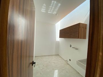 CASA EN VENTA EN VALLE IMPERIAL