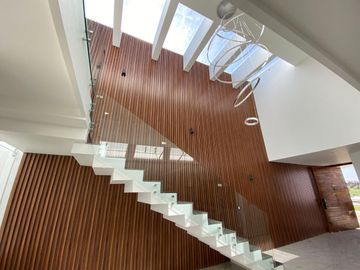 CASA EN VENTA EN VALLE IMPERIAL