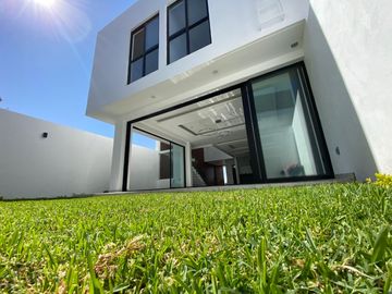 CASA EN VENTA EN VALLE IMPERIAL