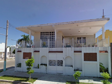 CASA CON 4 RECAMARAS EN FRACCIONAMIENTO RESIDENCIAL  CARIBE, CHETUMAL QUINTANA ROO
