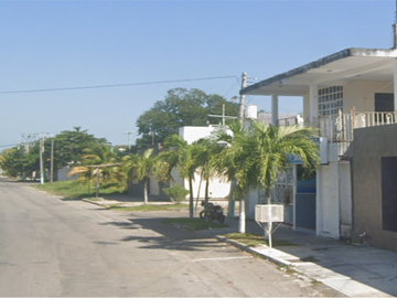 CASA CON 4 RECAMARAS EN FRACCIONAMIENTO RESIDENCIAL  CARIBE, CHETUMAL QUINTANA ROO