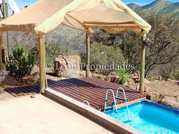 Leon Propiedades vende parcela con casa en La Aurora, Curacavi.