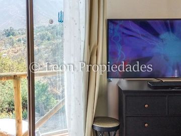 Leon Propiedades vende parcela con casa en La Aurora, Curacavi.