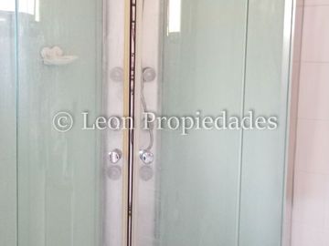 Leon Propiedades vende parcela con casa en La Aurora, Curacavi.