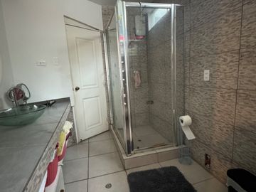 Remato Oportunidad de Inversión, Casa en Urb. Las Lagunas, La Molina