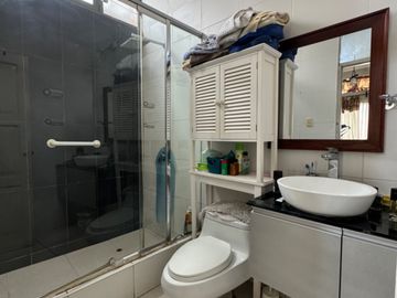 Remato Oportunidad de Inversión, Casa en Urb. Las Lagunas, La Molina