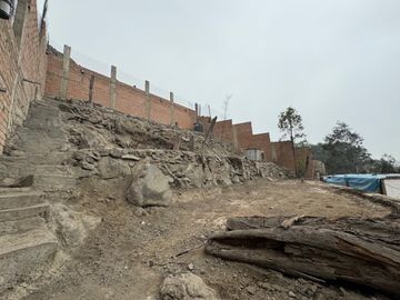 Remato Oportunidad de Inversión, Casa en Urb. Las Lagunas, La Molina