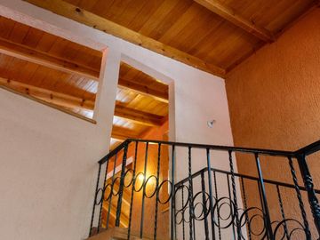 CASA EN VENTA EN MINERAL DEL CHICO A LA ENTRADA DEL PUEBLO EXCELENTE UBICACIÓN