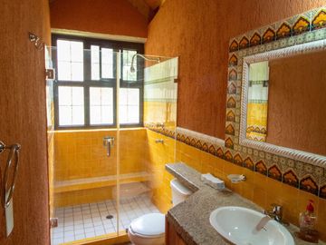 CASA EN VENTA EN MINERAL DEL CHICO A LA ENTRADA DEL PUEBLO EXCELENTE UBICACIÓN