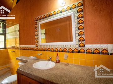 CASA EN VENTA EN MINERAL DEL CHICO A LA ENTRADA DEL PUEBLO EXCELENTE UBICACIÓN