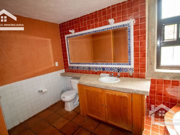 CASA EN VENTA EN MINERAL DEL CHICO A LA ENTRADA DEL PUEBLO EXCELENTE UBICACIÓN