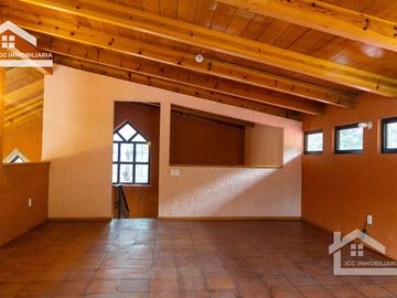 CASA EN VENTA EN MINERAL DEL CHICO A LA ENTRADA DEL PUEBLO EXCELENTE UBICACIÓN