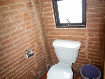 CASA EN VENTA EN MINERAL DEL CHICO A LA ENTRADA DEL PUEBLO EXCELENTE UBICACIÓN