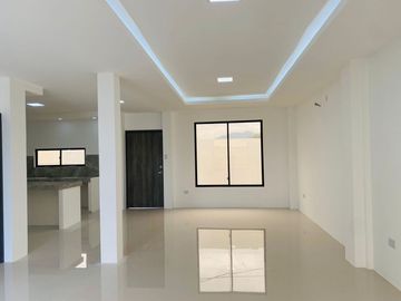 ‼️ BAJAMOS EL PRECIO ‼️ VENDO HERMOSA CASA DENTRO DE URBANIZACIÓN, PRECIO DE OPORTUNIDAD