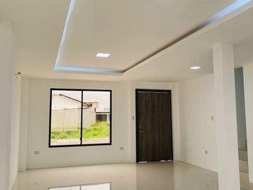 ‼️ BAJAMOS EL PRECIO ‼️ VENDO HERMOSA CASA DENTRO DE URBANIZACIÓN, PRECIO DE OPORTUNIDAD