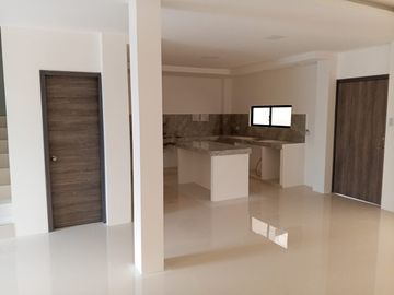 ‼️ BAJAMOS EL PRECIO ‼️ VENDO HERMOSA CASA DENTRO DE URBANIZACIÓN, PRECIO DE OPORTUNIDAD