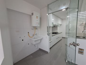 No Paga Alcabala! Venta de Departamento de Estreno Tres Dormitorios en Mayorazgo – Ate, Límite con La Molina