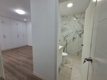 No Paga Alcabala! Venta de Departamento de Estreno Tres Dormitorios en Mayorazgo – Ate, Límite con La Molina